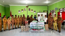 Pemkab Katingan Salurkan Bantuan Sekolah Terdampak