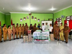 Pemkab Katingan Salurkan Bantuan Sekolah Terdampak